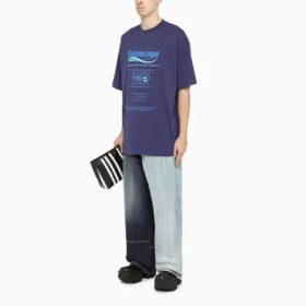 Balenciaga Herren FW21, chemische Reinigung, Alphabet-Print, Retro-Strick, kurzärmelig, marineblau 651795TKVF83866 Balenciaga Herren FW21, chemische Reinigung, Alphabet-Print, Retro-Strick, kurzärmelig, marineblau 651795TKVF83866
