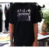 Balenciaga Herren-T-Shirt mit übergroßem Logo-Print im Retro-Stil, tiefem Ausschnitt und kurzen Ärmeln, schwarz 620969TIVA11000