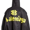 Bomberjacke mit Kapuze „Black“ im Tape Type-Stil 791103TPO041000