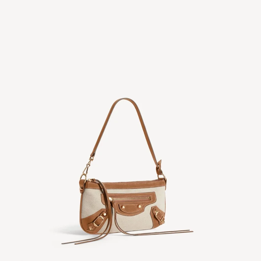 Damen-Geldbörse „Le City“ mit Riemen in Beige/Camel Damen-Geldbörse „Le City“ mit Riemen in Beige/Camel