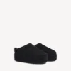Damen-Pantolette „Alaska Soft“ mit Plateau in Schwarz Damen-Pantolette „Alaska Soft“ mit Plateau in Schwarz