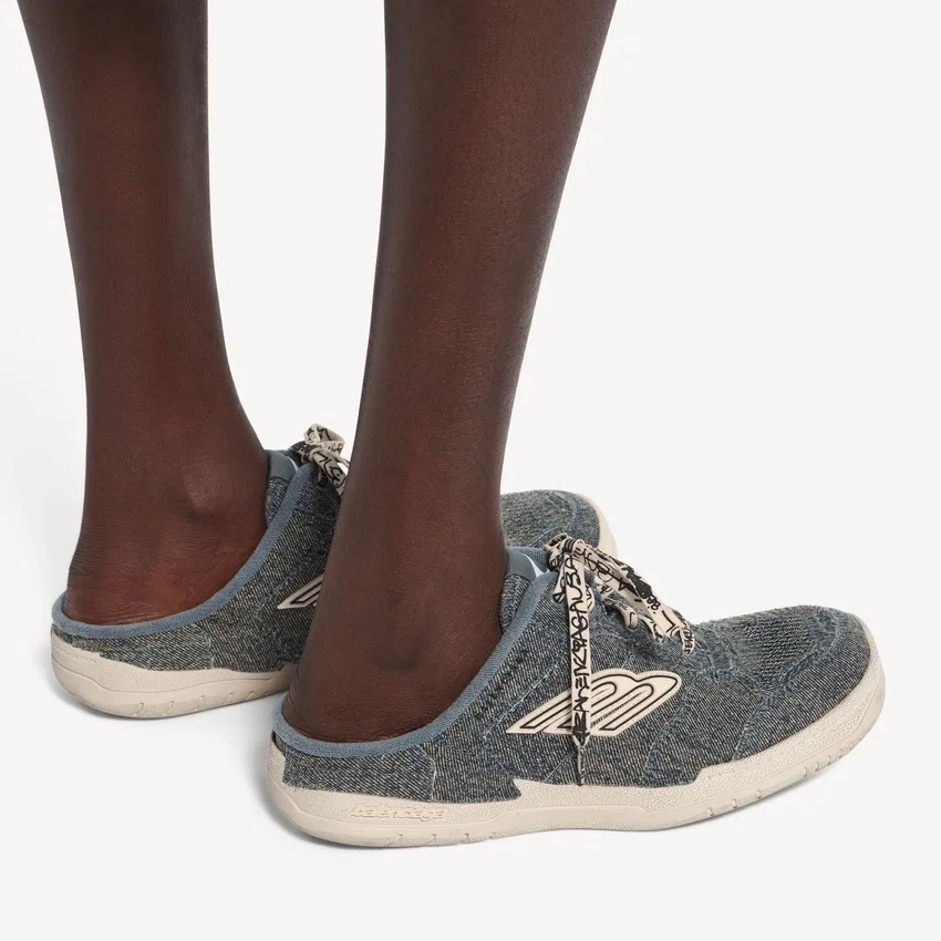Damen-Pantoletten „Hamptons“ aus Denim in Blau/Creme Damen-Pantoletten „Hamptons“ aus Denim in Blau/Creme