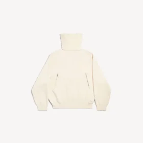 Damen-Pullover mit hohem Kragen, von hinten nach vorne getragen, in Off-White Damen-Pullover mit hohem Kragen, von hinten nach vorne getragen, in Off-White