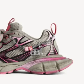 Damen-Sneaker 3XL mit Farbverlauf und Anhängern in Grau/Rosa