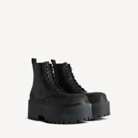 Damen-Stiefeletten „Strike“ mit Plateau in Schwarz