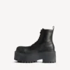 Damen-Stiefeletten „Strike“ mit Plateau in Schwarz