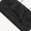 Damen-Tasche „Le City“ mit Riemen in Schwarz Damen-Tasche „Le City“ mit Riemen in Schwarz