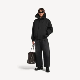 Herren-Jeans mit geschwungener Passform in Schwarz