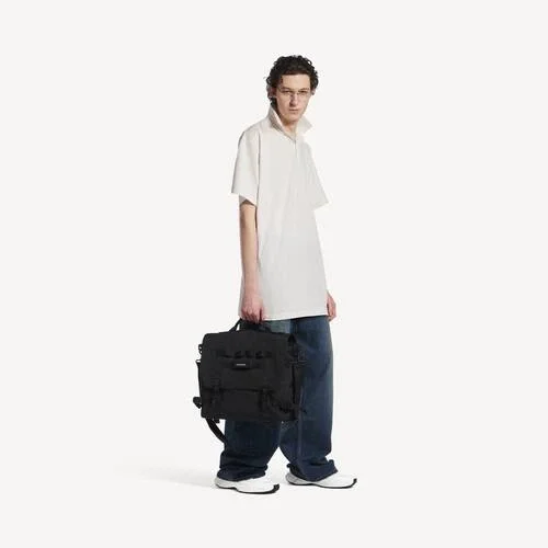 Herren-Messenger-Tasche im Army-Stil in Schwarz Herren-Messenger-Tasche im Army-Stil in Schwarz