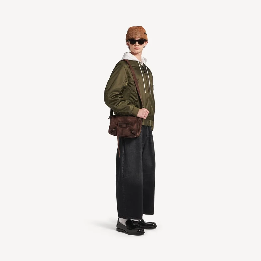 Herren-Messenger-Tasche „Le City“ mit Klappe, klein, in Hell-Espresso Herren-Messenger-Tasche „Le City“ mit Klappe, klein, in Hell-Espresso