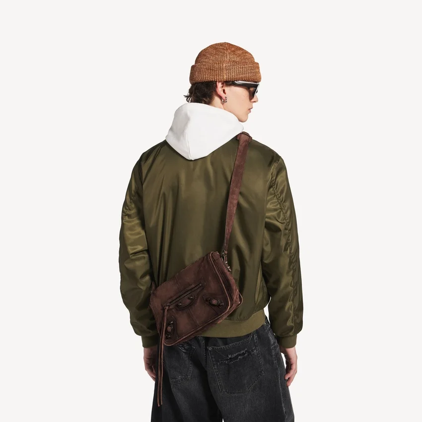 Herren-Messenger-Tasche „Le City“ mit Klappe, klein, in Hell-Espresso Herren-Messenger-Tasche „Le City“ mit Klappe, klein, in Hell-Espresso