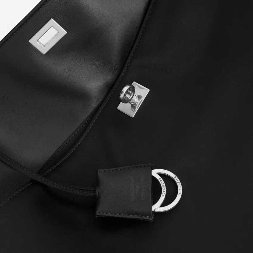 Herren-Rodeo-Messenger-Tasche, mittelgroß, in Schwarz Herren-Rodeo-Messenger-Tasche, mittelgroß, in Schwarz