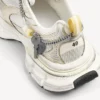 Herren-Sneaker in 3XL mit Anhängern in Weiß/Gelb/Silber/Schwarz Herren-Sneaker in 3XL mit Anhängern in Weiß/Gelb/Silber/Schwarz