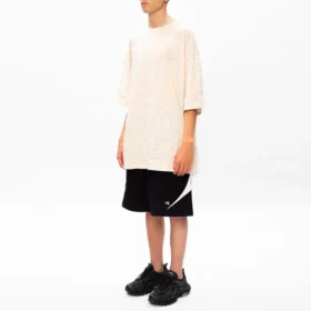 Herren-T-Shirt von Balenciaga mit gesticktem Logo, Rundhalsausschnitt, kurzärmelig, cremeweiß 641614TJV829757 Herren-T-Shirt von Balenciaga mit gesticktem Logo, Rundhalsausschnitt, kurzärmelig, cremeweiß 641614TJV829757