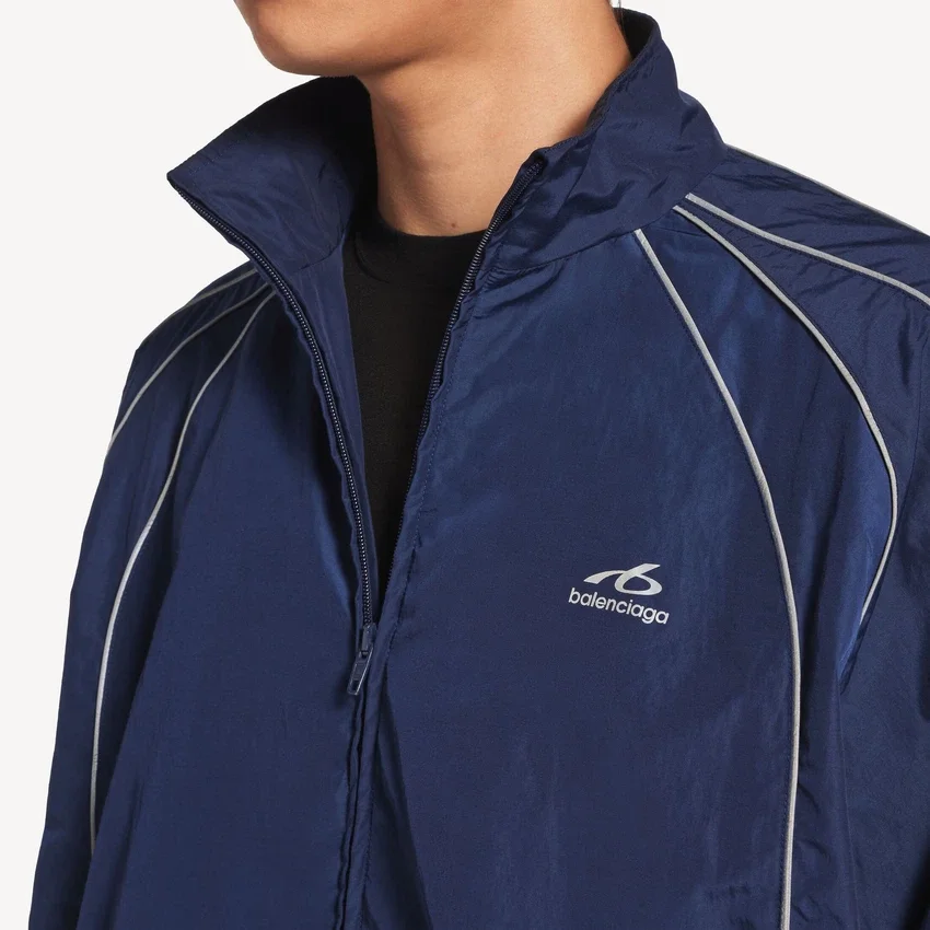 Herren-Trainingsjacke in neuem Dunkelblau Herren-Trainingsjacke in neuem Dunkelblau