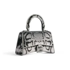 Hourglass Xs Handtasche mit Kettenstickerei „Silver“ 7204712AARN8110