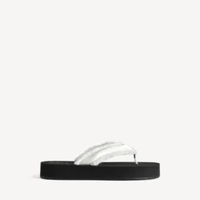 „Jet Lag“-Zehensandale für Damen in Off-White