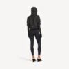 Kurze Techwear-Jacke für Damen in Schwarz