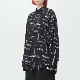 Langarmhemd aus Viskose mit Allover-Print, Large Fit „Schwarz“ 658956TPLB41070