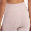 Nahtlose Techwear-Radsportshorts für Damen in Nude