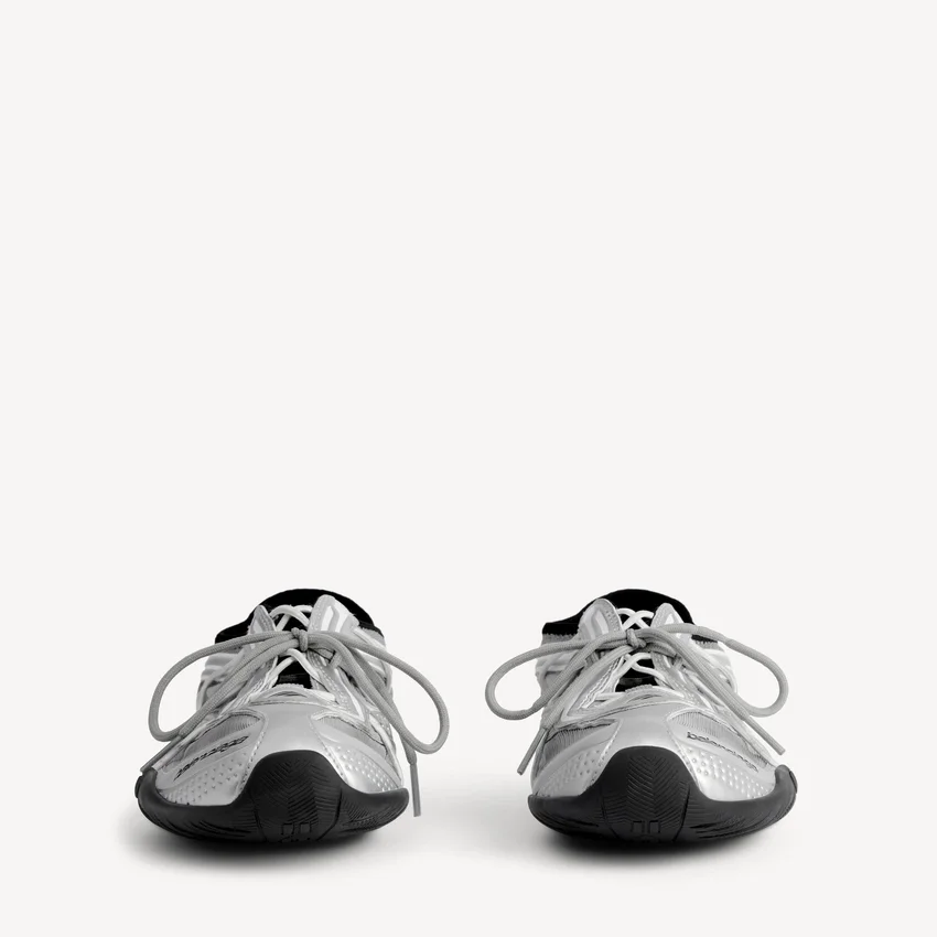 Radar-Slip-On-Sneaker für Damen in Grau/Schwarz/Weiß Radar-Slip-On-Sneaker für Damen in Grau/Schwarz/Weiß