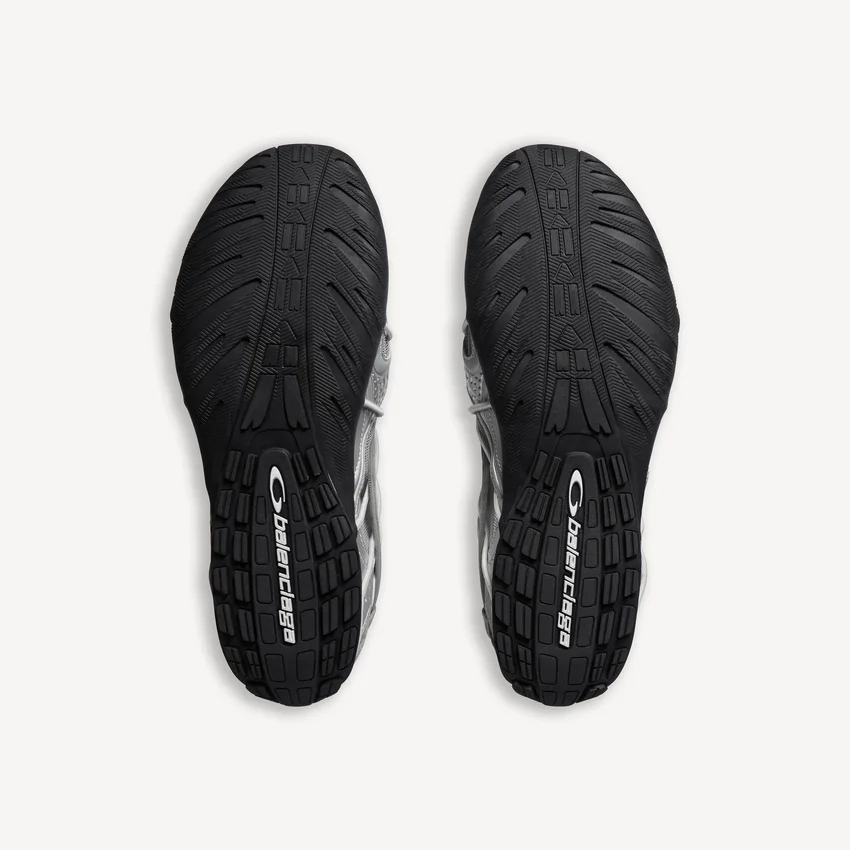 Radar-Slip-On-Sneaker für Damen in Grau/Schwarz/Weiß Radar-Slip-On-Sneaker für Damen in Grau/Schwarz/Weiß