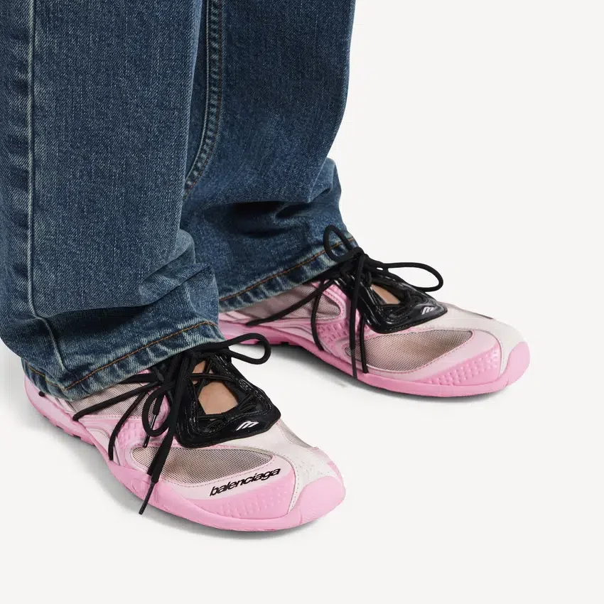 Radar-Slip-On-Sneaker für Damen in Rosa/Schwarz Radar-Slip-On-Sneaker für Damen in Rosa/Schwarz