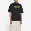 Retail Therapy T-Shirt, mittlere Passform „Schwarz-Gelb“ 612966TLVB11361