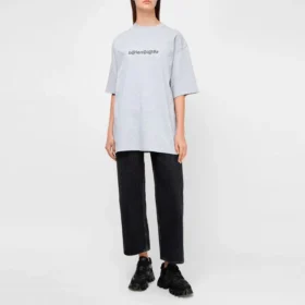 SS21 bedrucktes T-Shirt mit Rundhalsausschnitt, grau 620941TIV501167 SS21 bedrucktes T-Shirt mit Rundhalsausschnitt, grau 620941TIV501167
