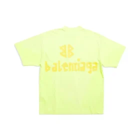 Tape Type T-Shirt, mittlere Passform „Fluo Yellow“ 739784TOVA97204