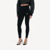 Techwear-Leggings für Damen in Schwarz Techwear-Leggings für Damen in Schwarz