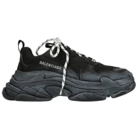 Triple S „Black“ 531388W09OM1000