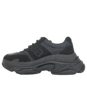 Triple S Nylon „Black“ 710157W3CU11000