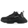 Triple S Sneaker „Black Logo“ 524039W2FA11090