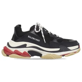 Triple S Sneaker „Black Red“ 533882W09OM1000